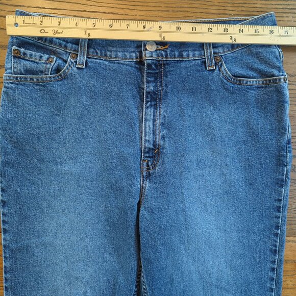 Vintage Levi’s 512 Women’s Jeans Sz 16 Slim Fit Tapered Leg Blue Denim USA Made - Picture 9 of 15